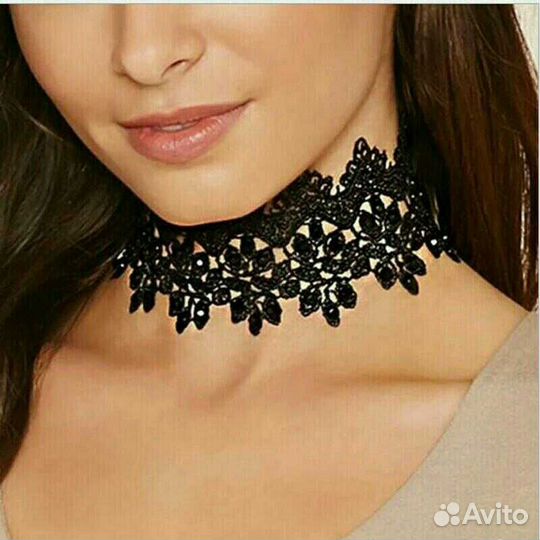 «Колье из кружева, черного цвета»