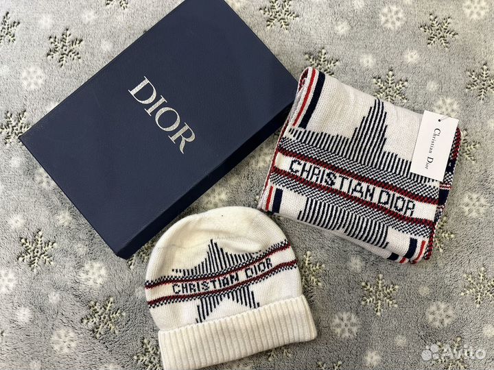 Комплект двойка шапка и шарф Chistian Dior