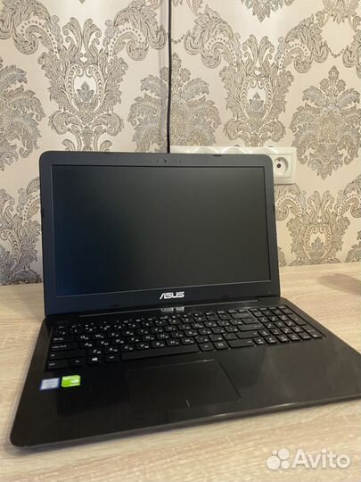 Ноутбук asus