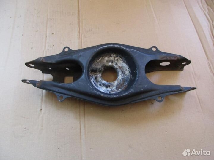 Рычаг задней стойки (лодка) w204 C-class 156 20