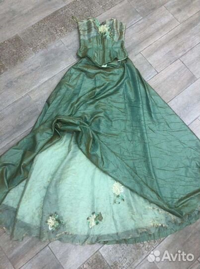 Платье на выпускной в пол