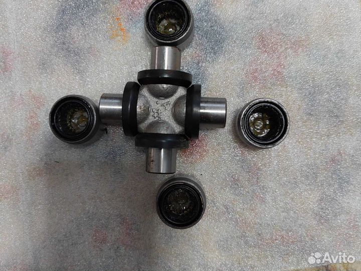 Две крестовины сюзуки грант Витара