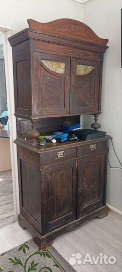 Антикварный буфет