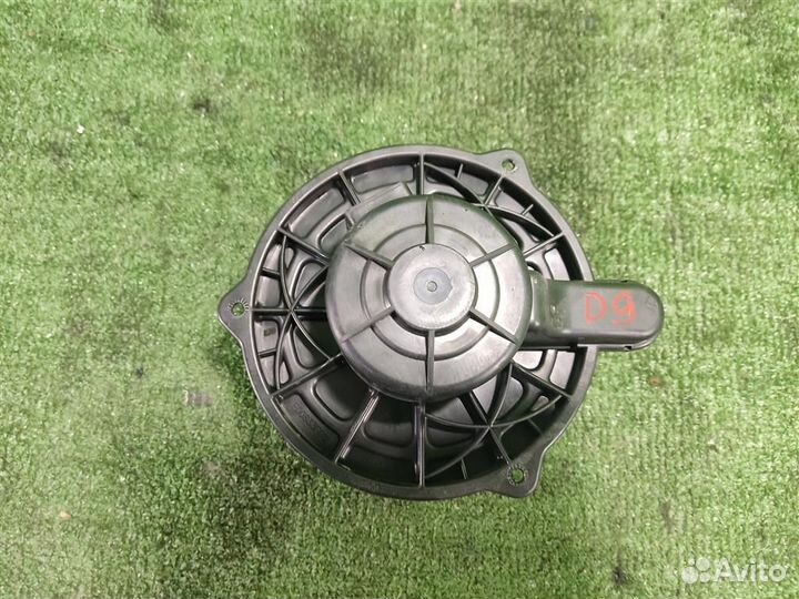 Моторчик печки KIA Sportage 2 (KM) 2009