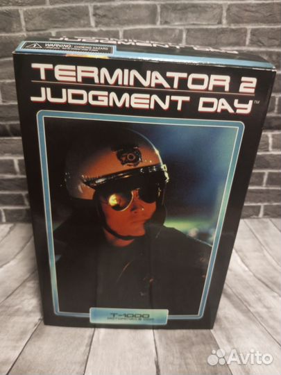 Коллекционные фигурки Терминатор T-800,T -1000