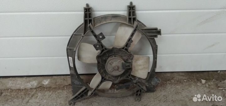 Диффузор вентилятора Mazda Demio 1997-2003