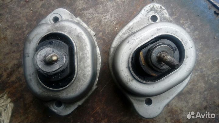 Подушки двигателя бмв х3 Е83 2.0d