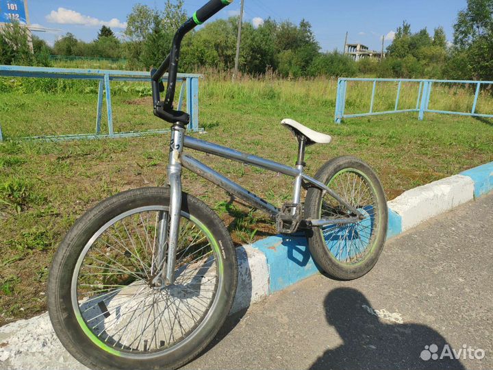 Трюковой велосипед bmx