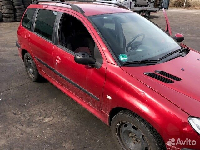 Разбор на запчасти Peugeot 206