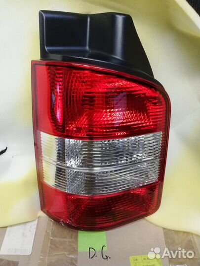 Фонарь задний левый на Volkswagen t5