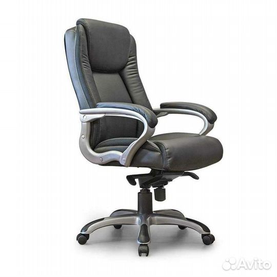 Офисное кресло для руководителя Консул