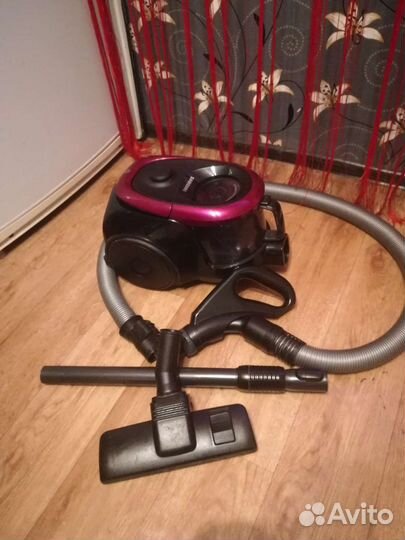 Пылесос SamsungSC18M2110SP/1800w