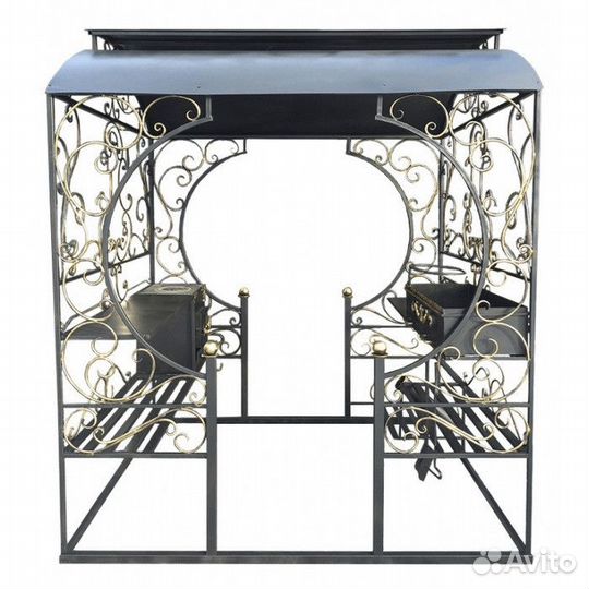 Мангал с крышей