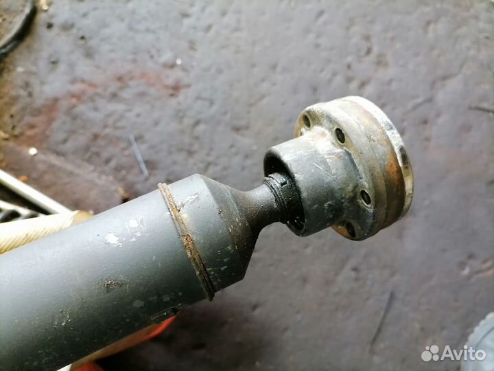 Кардан Volvo V70 XC70 SW SZ