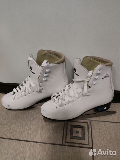 Коньки фигурные 39 размер Nordway Alice