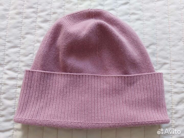 Шапка женская Sisley