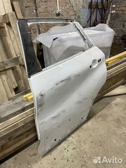 Дверь задняя левая Рено Коптюр
