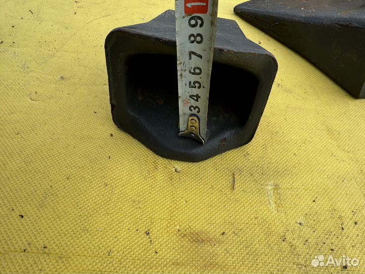 Коронка ковша Hitachi zx 200