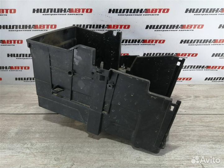 Корпус акб Форд Фокус 2 Фокус 2 Ц-мах