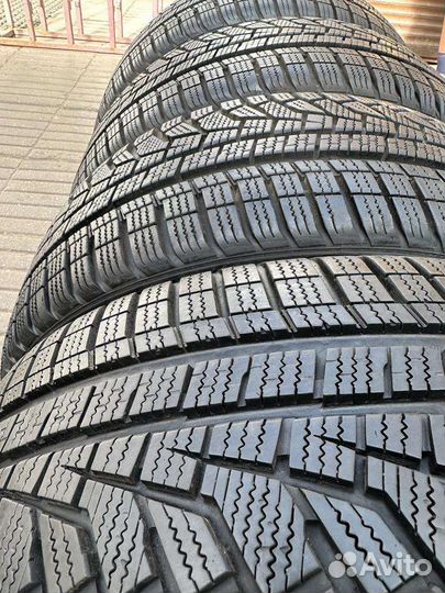 Hankook Winter I'Cept Evo2 W320 215/45 R17 91V