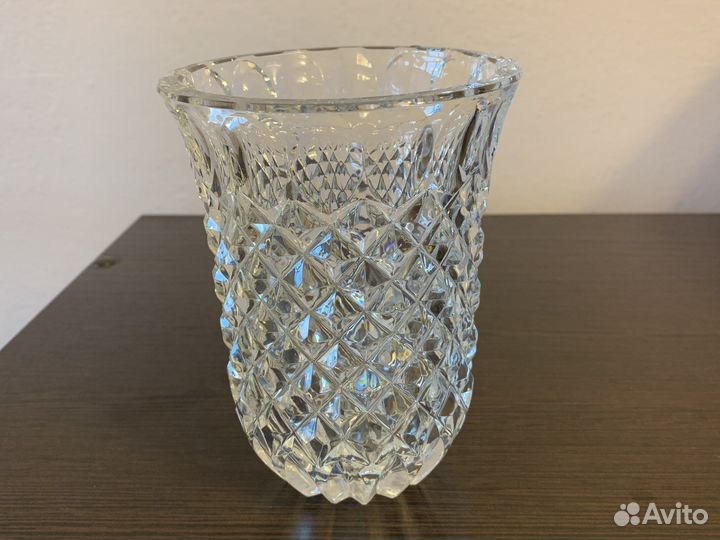 Ваза хрустальная