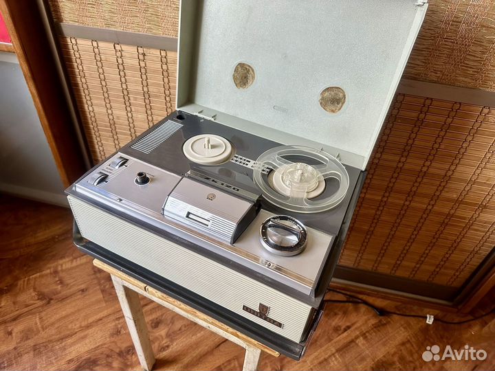 Катушечный магнитофон Unitra ZK-120