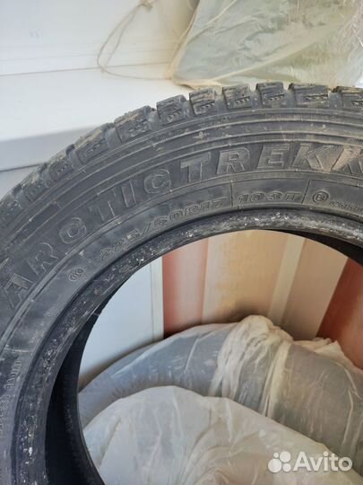 Maxxis ArcticTrekker NS3 225/60 R17 103T