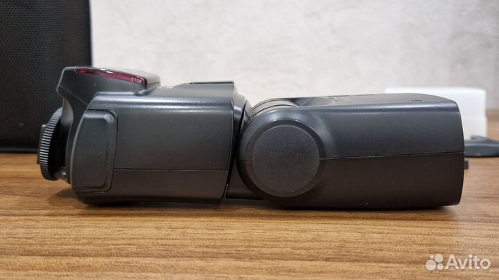 Вспышка Canon speedlite 580EX