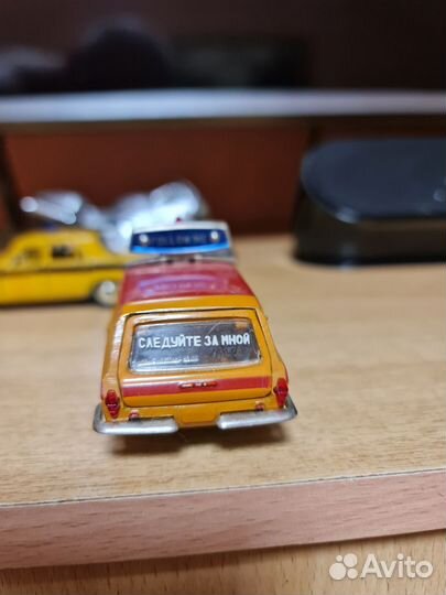 Модель автомобиля 1 43 Волга газ24 02 аэрофлот