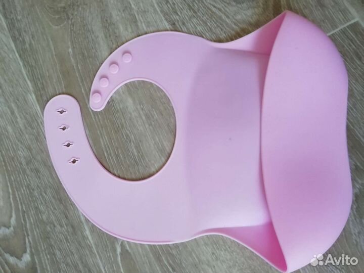 Слюнявчик силиконовый