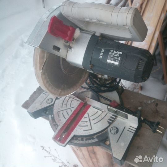 Торцовочная пила зубр б/у