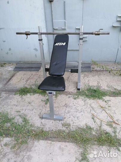 Тренажёр для жима штанги