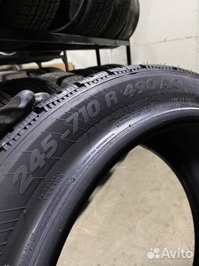 Michelin Alpin 245 R18 121