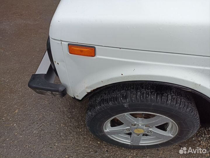 LADA 4x4 (Нива) 1.7 МТ, 2015, 112 000 км