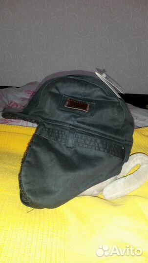 Шапки: ушанка и подростковая пингвин с варежками