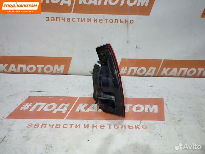 Фонарь крышки багажника правый Volkswagen Tiguan