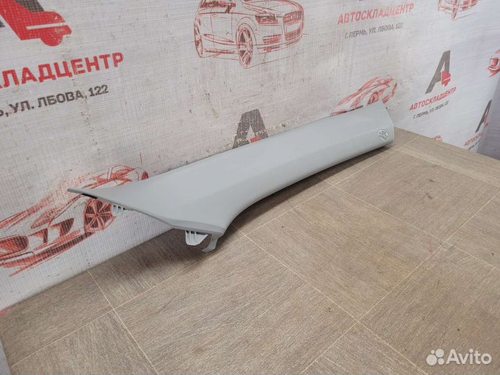 Накладка стойки кузова правая Toyota Camry V50