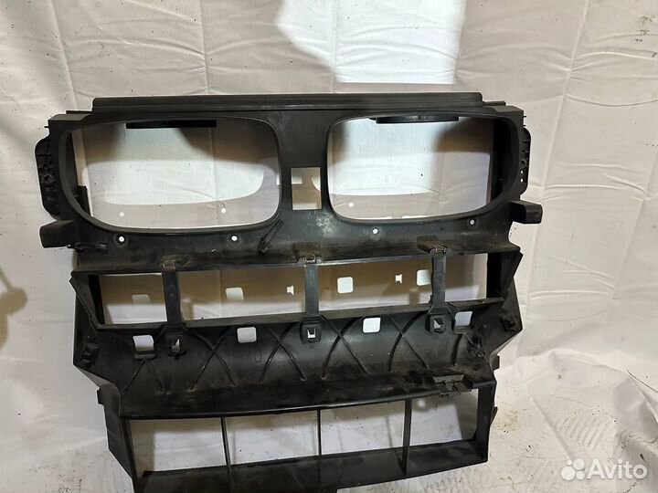Панель радиатора bmw x5 e70 x6 e71