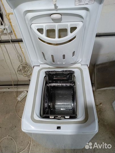 Стиральная машина с вертикальной загрузкой