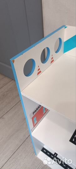 Детская парковка для машинок