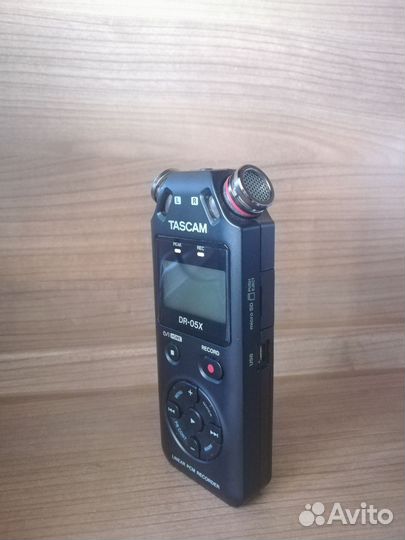 Рекордер Tascam DR-05x