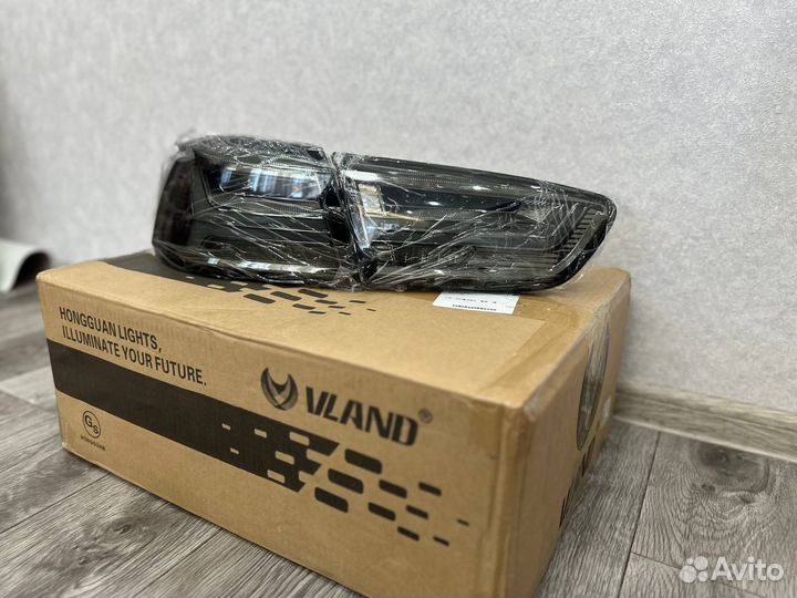 Тюнинг фонари Lancer X vland (затемненные)