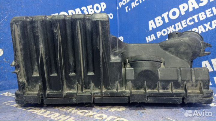 Корпус воздушного фильтра Volkswagen Polo 5 седан