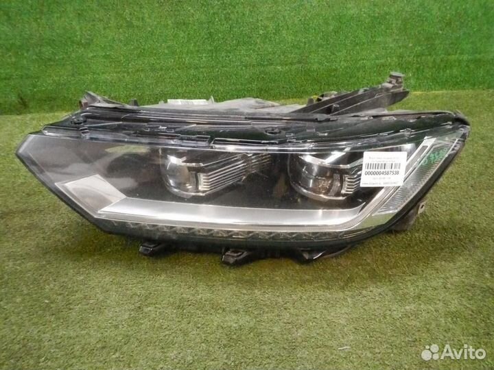 Фара левая Volkswagen Passat