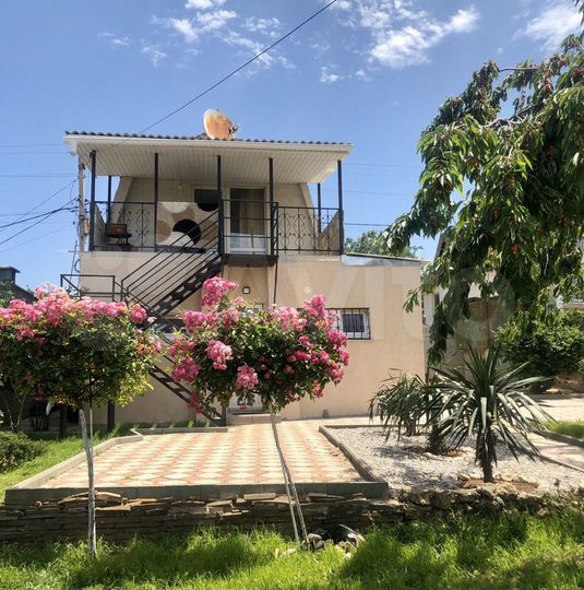 Дом 100 м² на участке 4 сот.