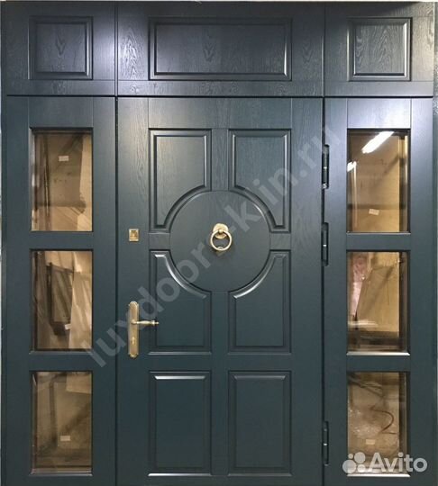 Входные металлические парадные двери
