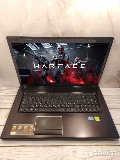 Огромный ноутбук 17 Дюймов/8Гб Озу/i5/GeForce 2Гб