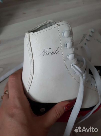 Коньки фигурные