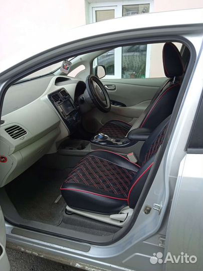 Nissan Leaf AT, 2011, 60 000 км