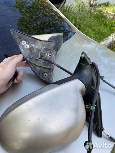 Зеркало заднего вида